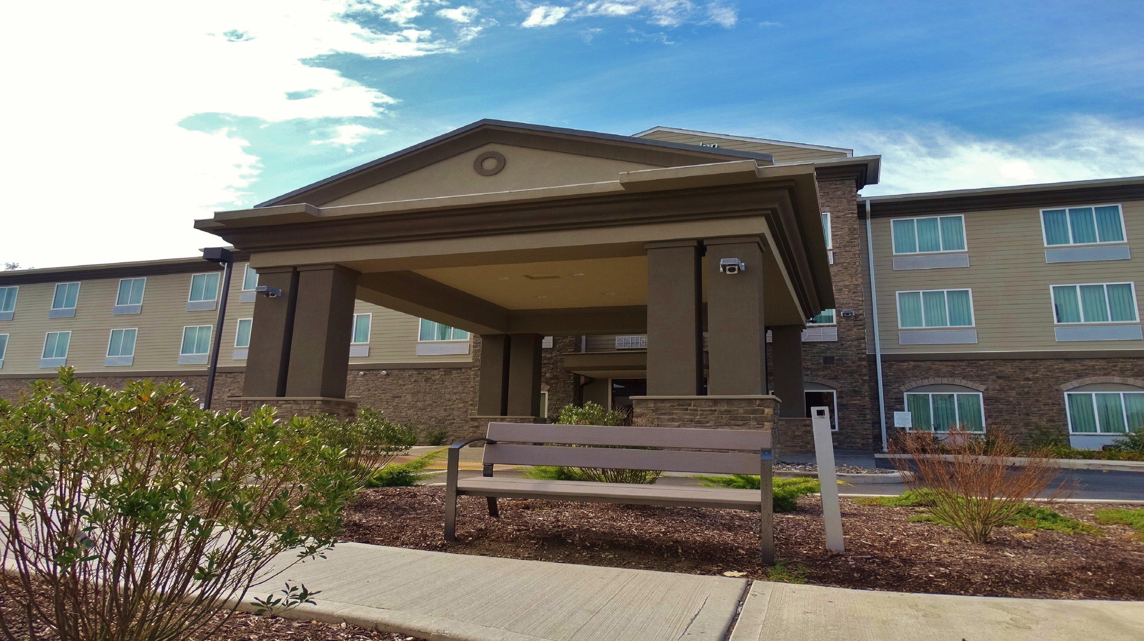 Holiday Inn Express And Suites Montgomery By Ihg Eksteriør billede