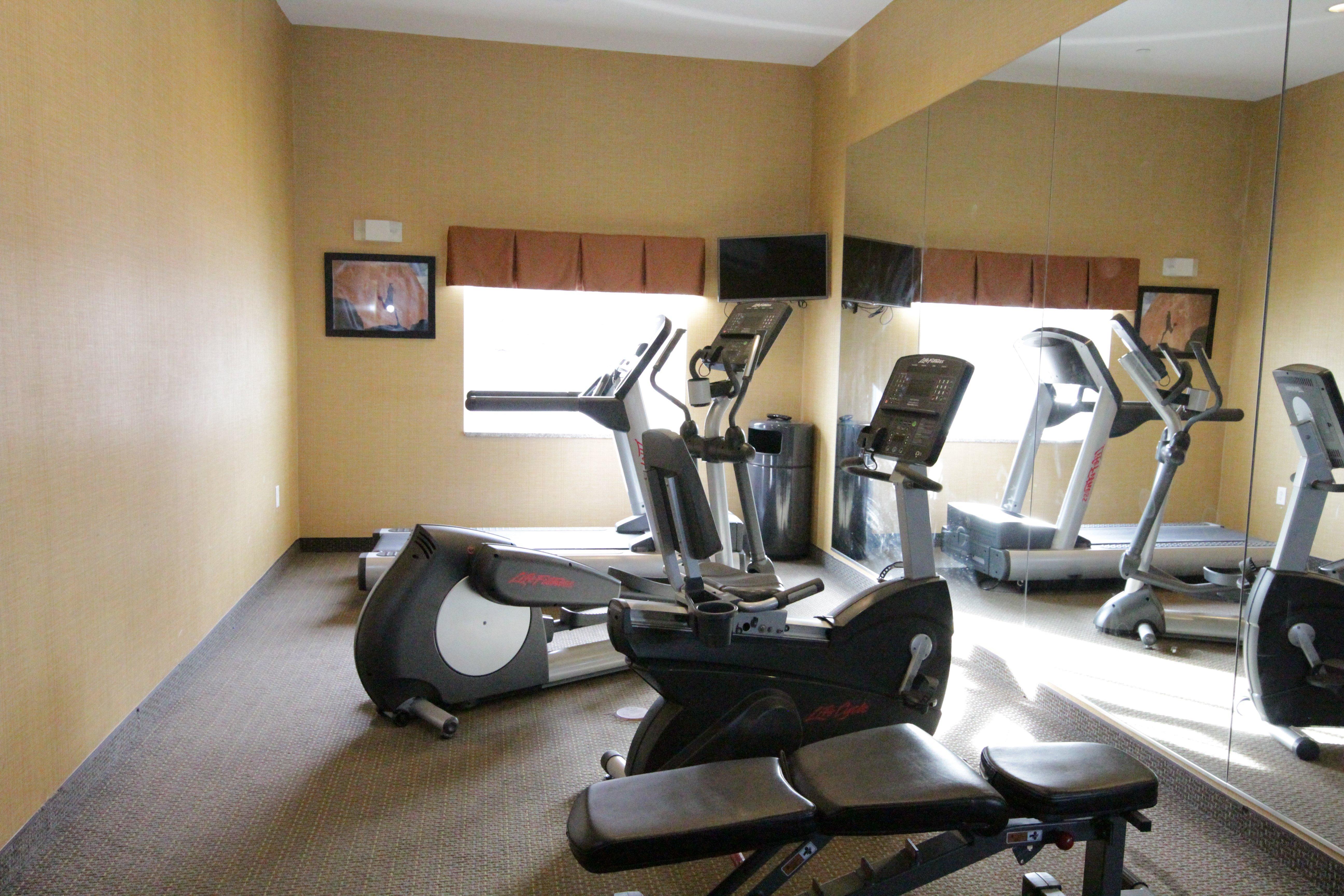 Holiday Inn Express And Suites Montgomery By Ihg Eksteriør billede