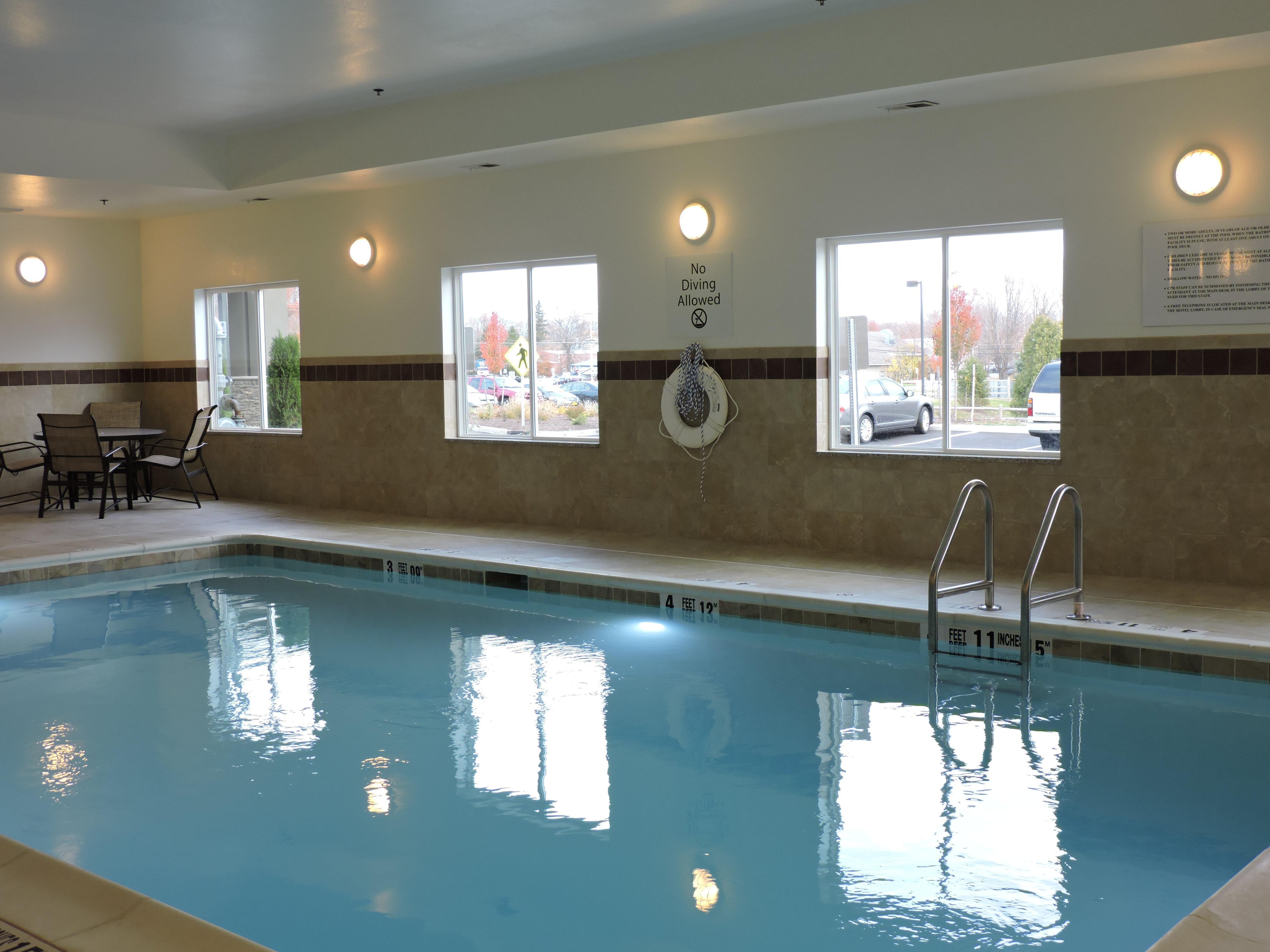 Holiday Inn Express And Suites Montgomery By Ihg Eksteriør billede